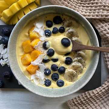 Mango Kokos Smoothie Bowl