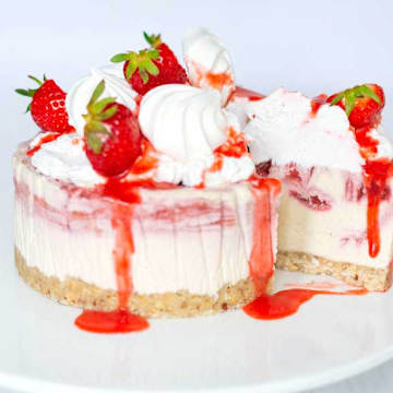 Eton Mess Cheesecake