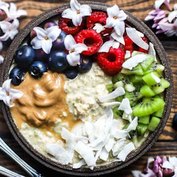 Creamy Mango, Coconut & Lime Overnight Oats