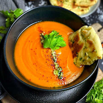 W&uuml;rzige Rote Linsensuppe