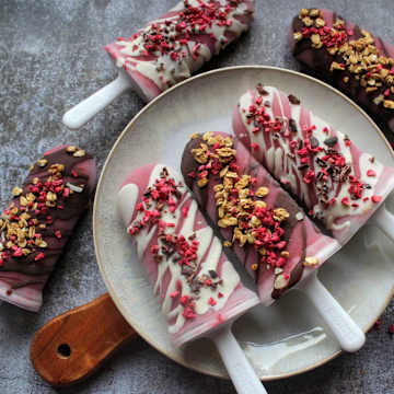 Berry Coconut Lollies