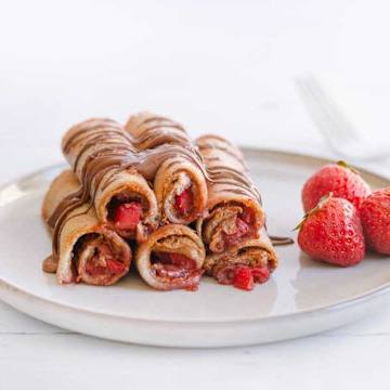 PB & J Roll Ups