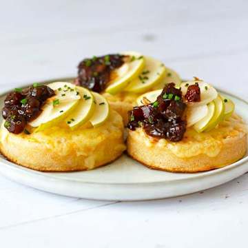 Ploughmans Crumpets