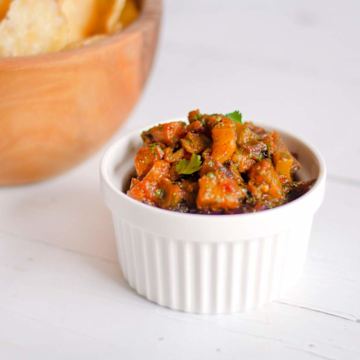 Smoked Tomaten-Ananas-Salsa