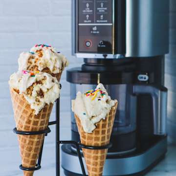 Vanilla Cake Ice Cream