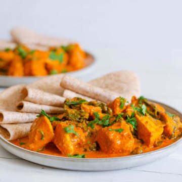 Butter Chicken Curry mit Spinat