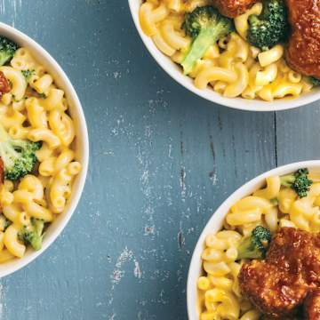 BBQ Chicken Nuggets with Broccoli Mac & Cheese