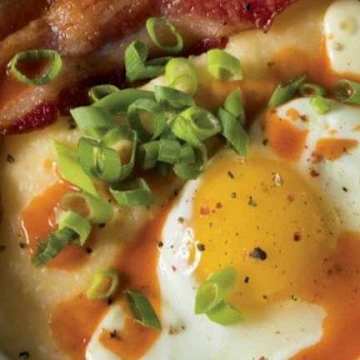 Cheesy Grits and Eggs