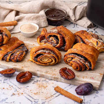 3 Zutaten Franzbr&ouml;tchen mit Pflaumenmus und Zimt-Zucker