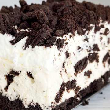 Cookies & Cream Cheesecake Pie
