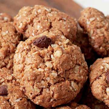 Soft Oatmeal Cookies