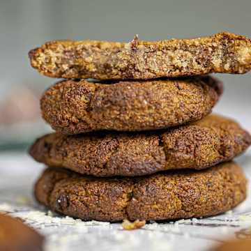 2 Ingredient Almond Cookies