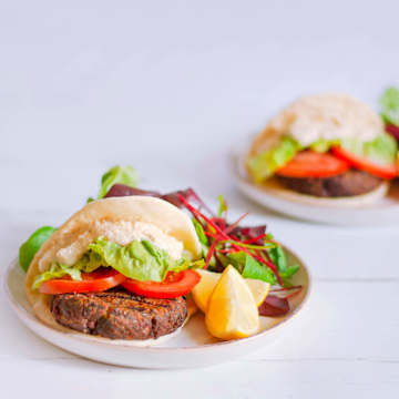 BBQ Chickpea and Halloumi Burgers