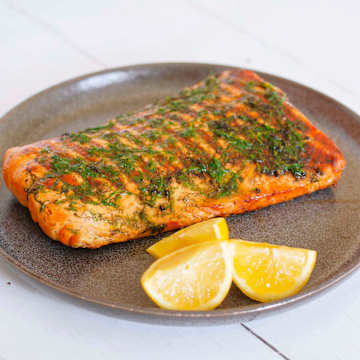 Hot Smoked Salmon With Lemon & Dill Butter