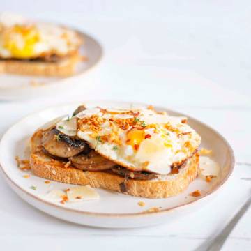 Garlic Mushrooms on Sourdough With a Fried Egg