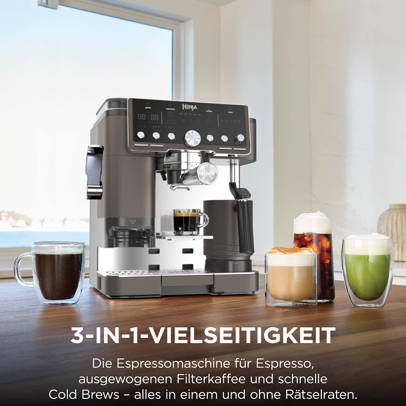 Luxe Pro 3-in-1-Kaffeemaschine mit Mahlwerk und Aufschäumer für Latte in Braun | ES701EUBR | von SharkNinja