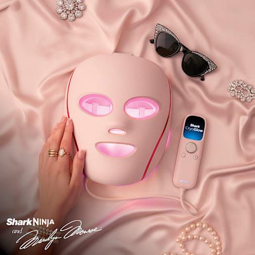 A glow that stops the show.