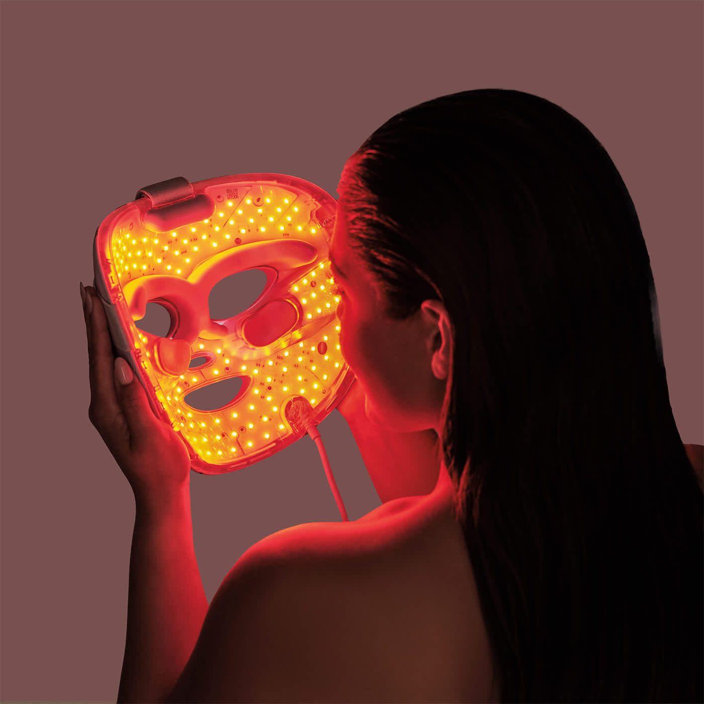 Utilizzo della luce rossa della maschera Shark CryoGlow