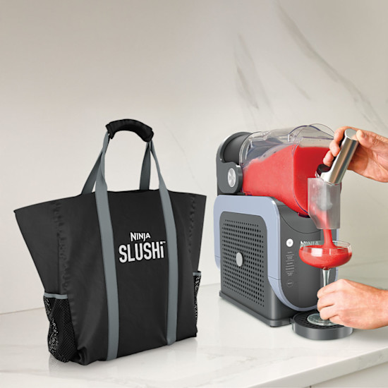 Ninja SLUSHi™ Professional Frozen Drink Maker Tote Bundle