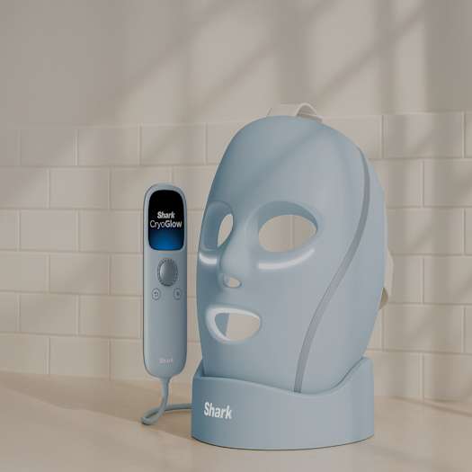 Shark&trade; CryoGlow&trade; LED Mask & Charging Stand