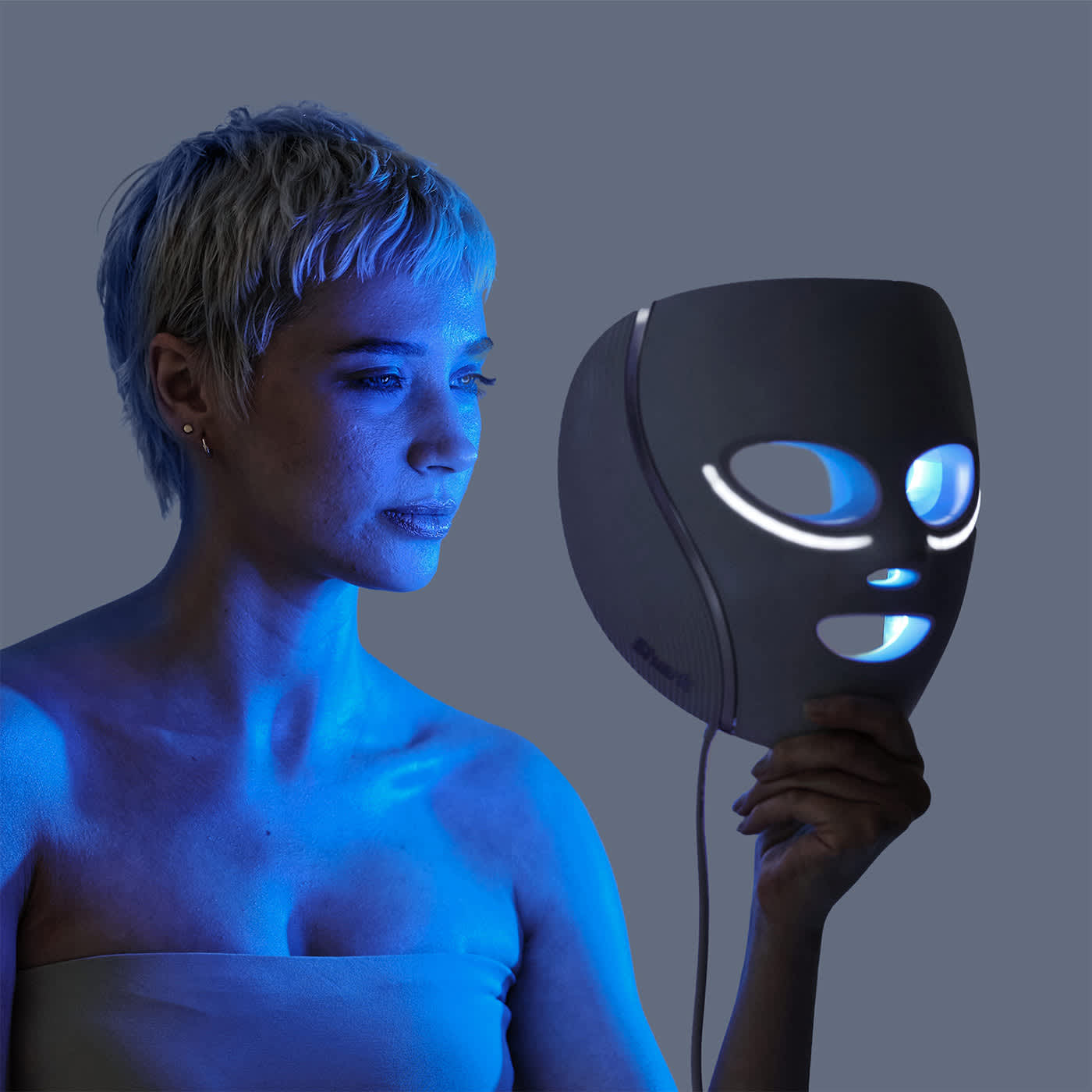 Le premier masque LED en France avec technologie rafra&icirc;chissante du contour des yeux