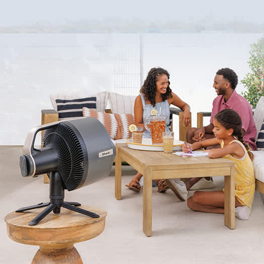 familia con ventilador