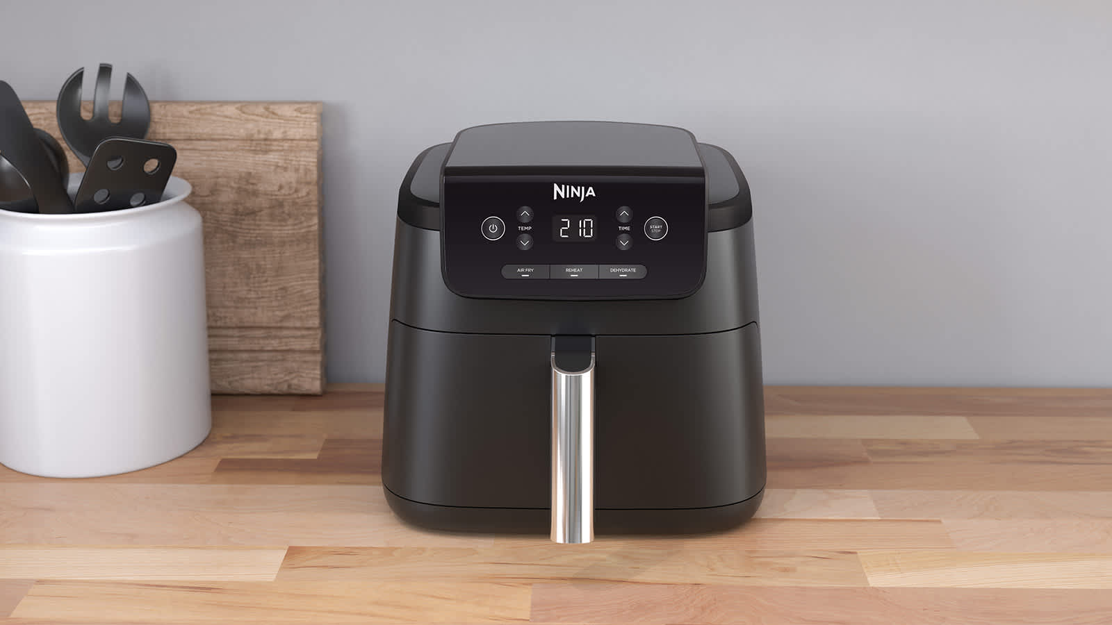 Ninja Air-Fryer auf einer Arbeitsplatte.