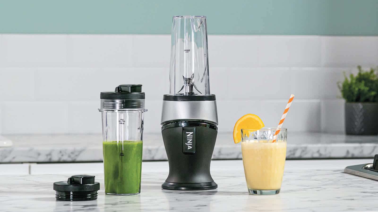 Smoothiemaker mit Getr&auml;nken