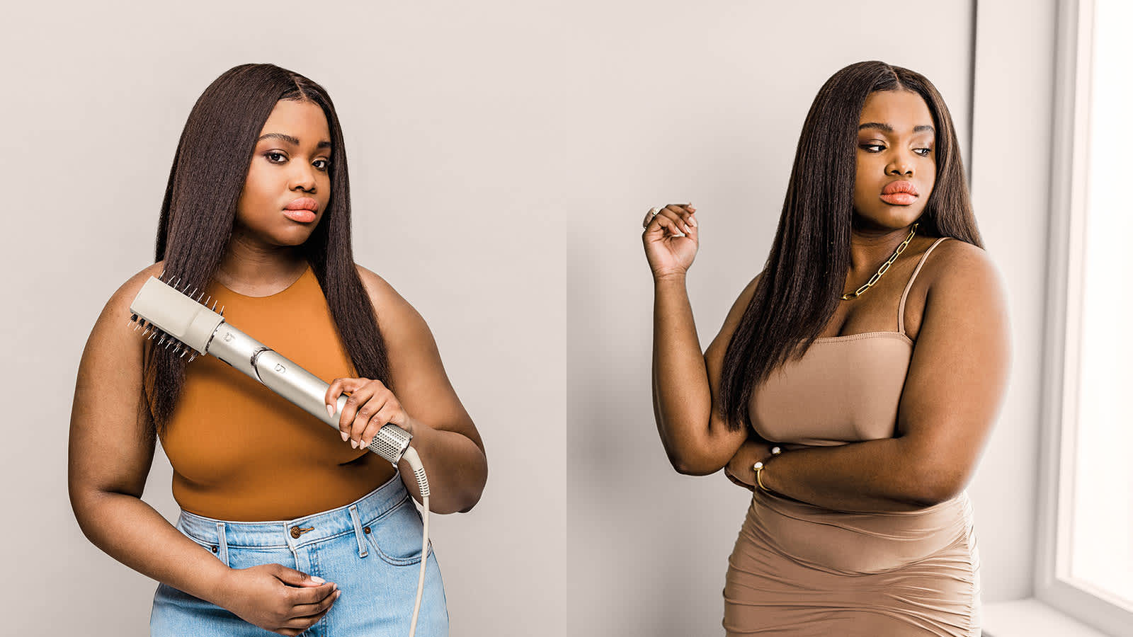 femme utilisant brosse plat sur cheveux longue