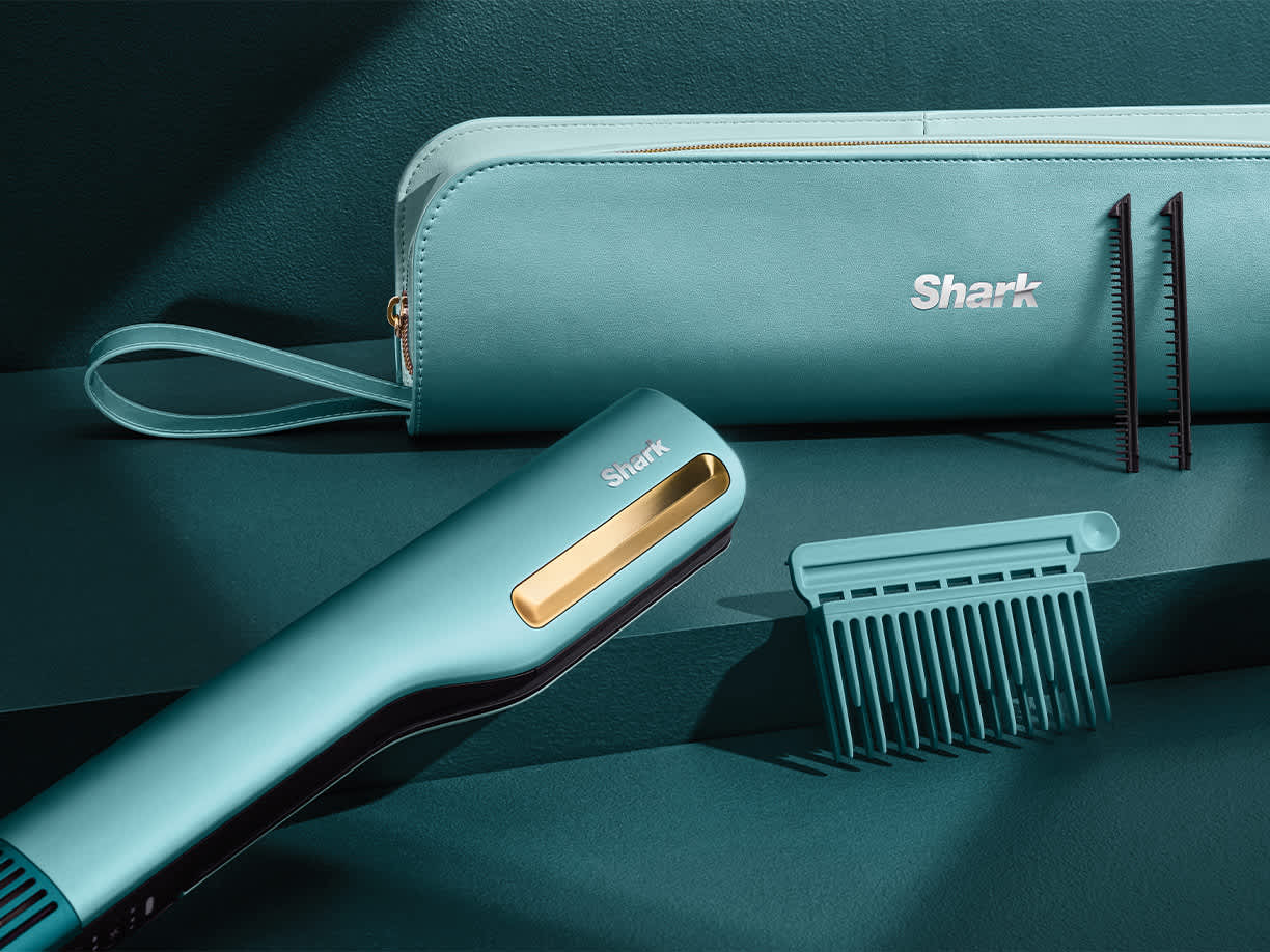 Piastra Shark SilkiPro con i suoi pettini e custodia