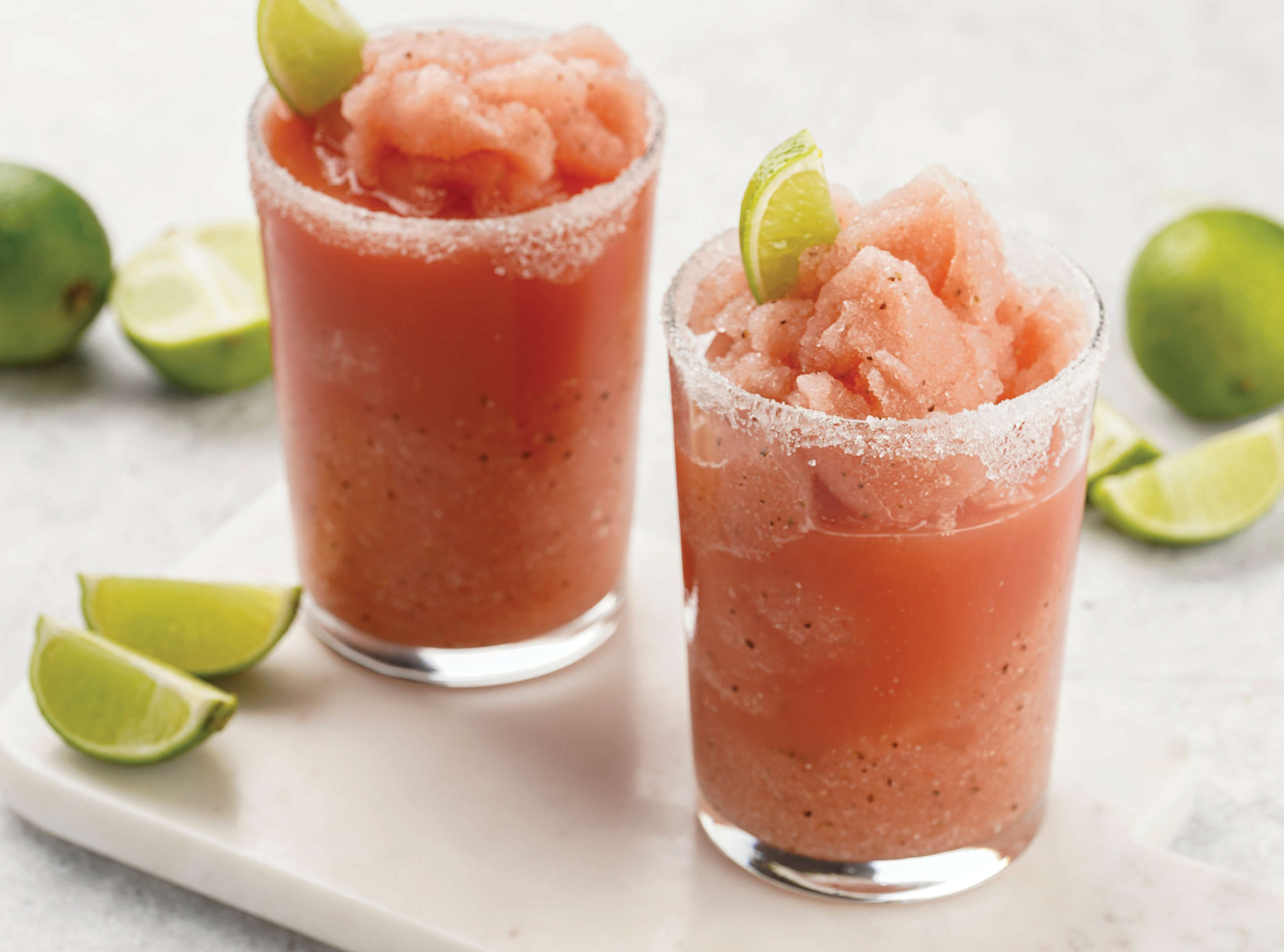 Drink Paloma Spiked Slushy przygotowany w maszynce do mrożonych napoj&oacute;w i slushy Ninja Slushi