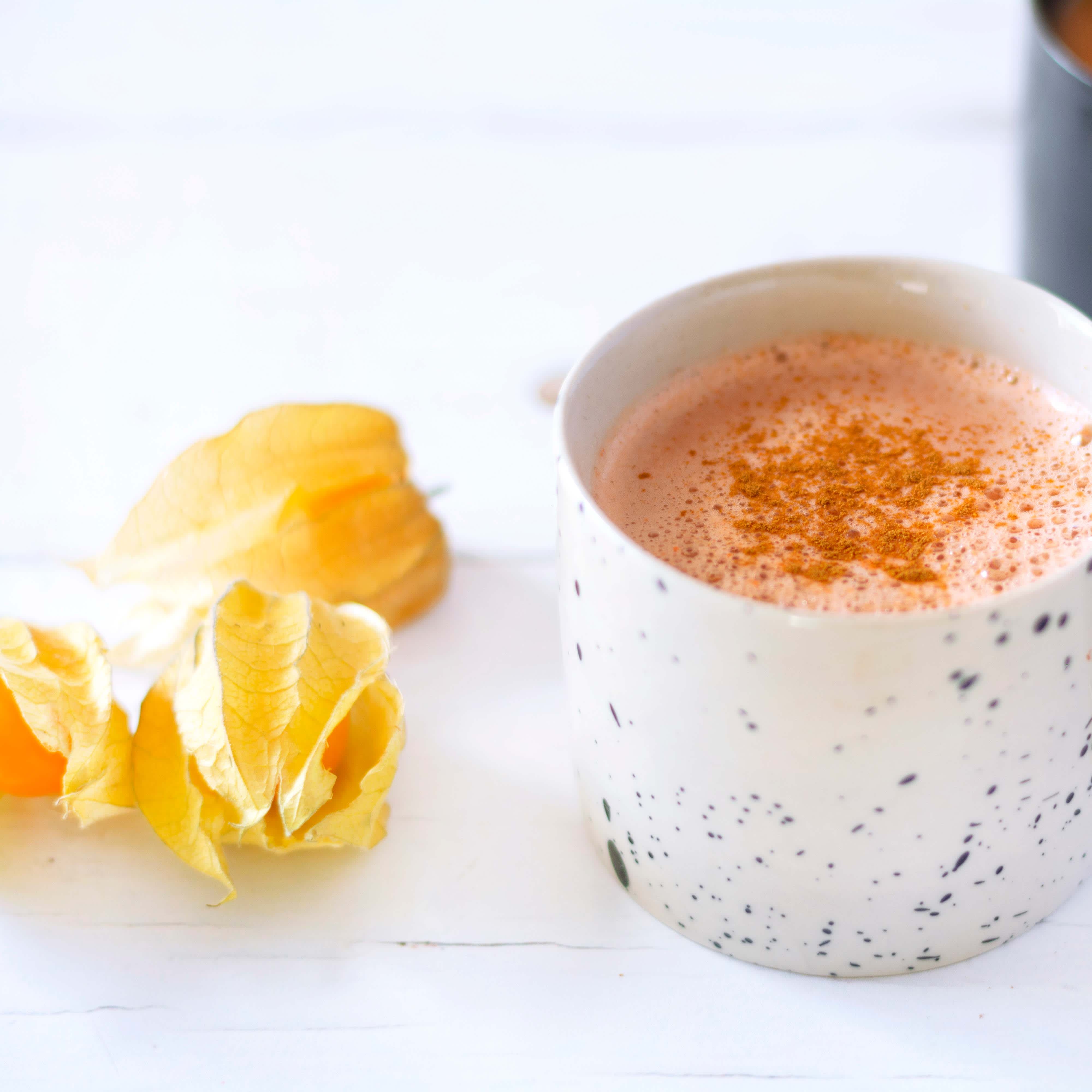 Jus de pomme et carotte &eacute;pic&eacute;