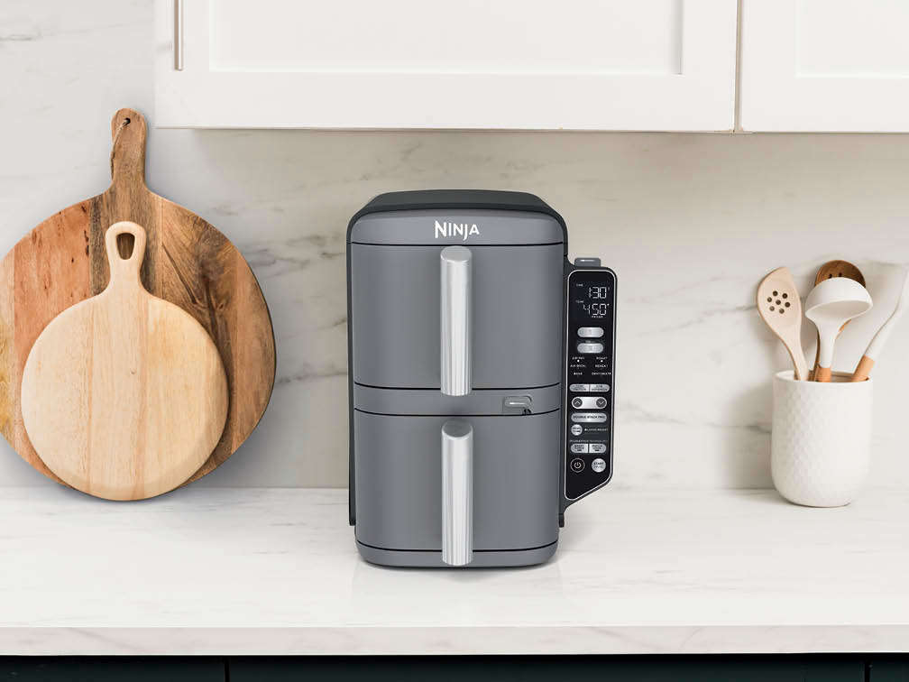 Air fryers avec deux zones de cuisson empilables