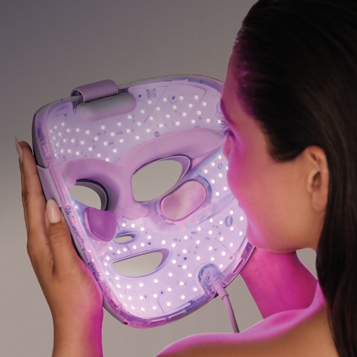 Everything you love about CryoGlow&mdash;PLUS 120% more LED Coverage. 