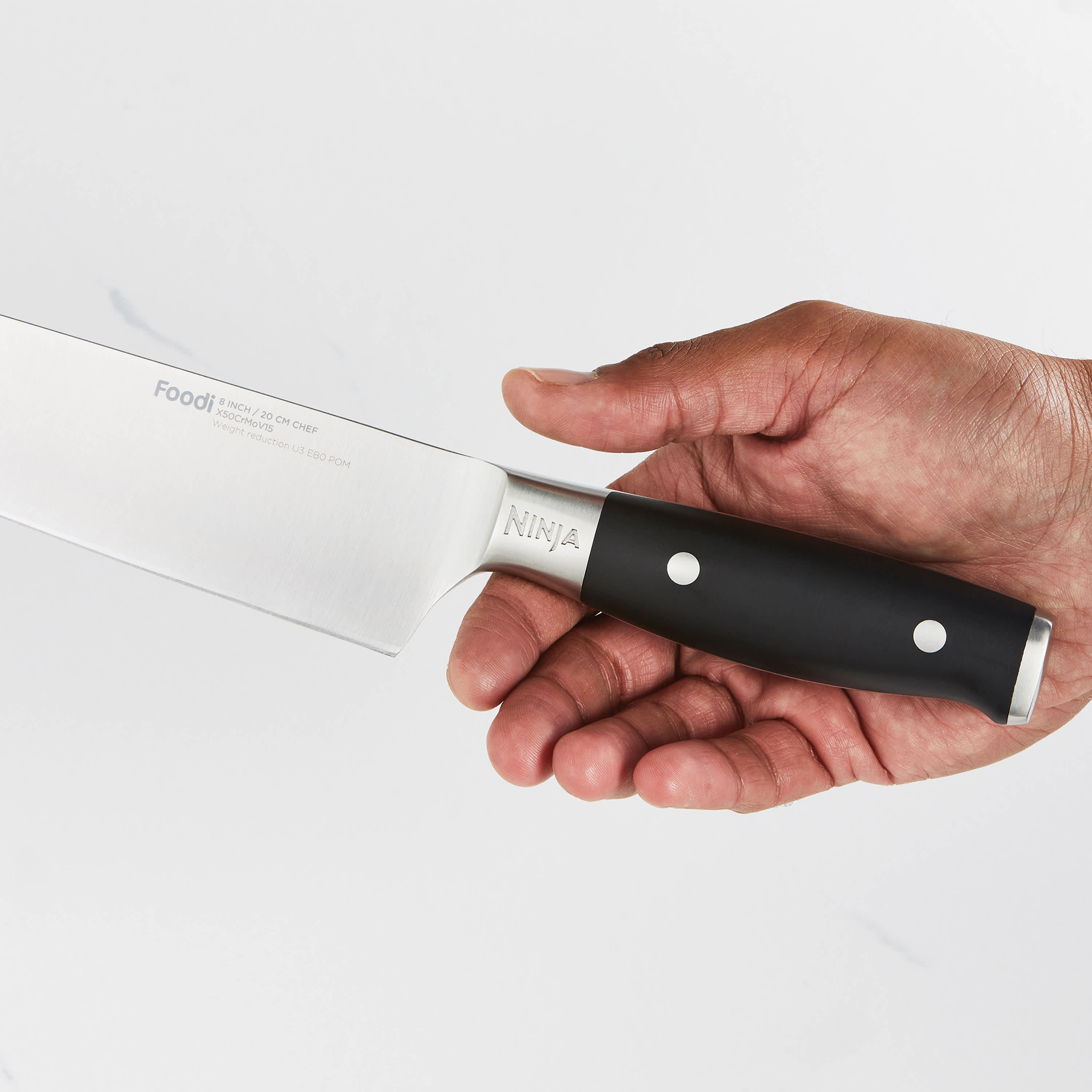 Image montrant les d&eacute;tails d&rsquo;un couteau Ninja.