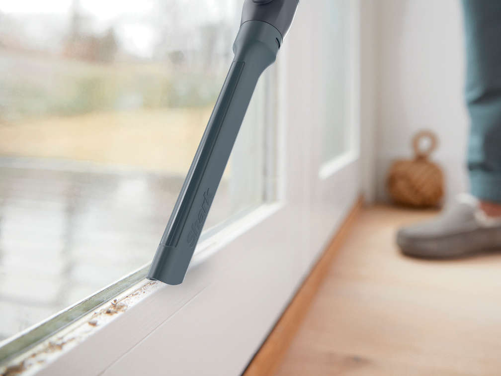 Converts to a hand vacuum