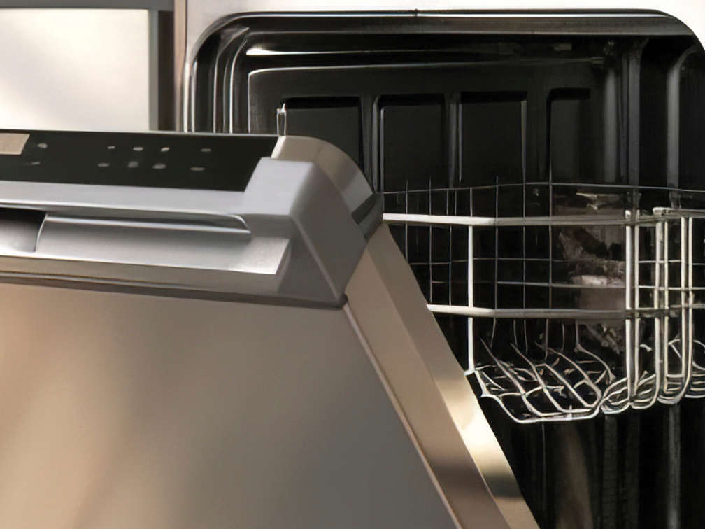 Dishwasher-safe design.