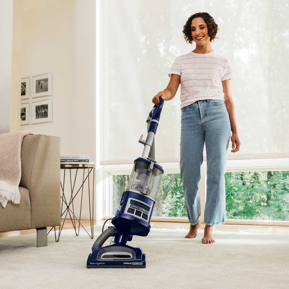 Shark Navigator Deluxe Upright Vacuum