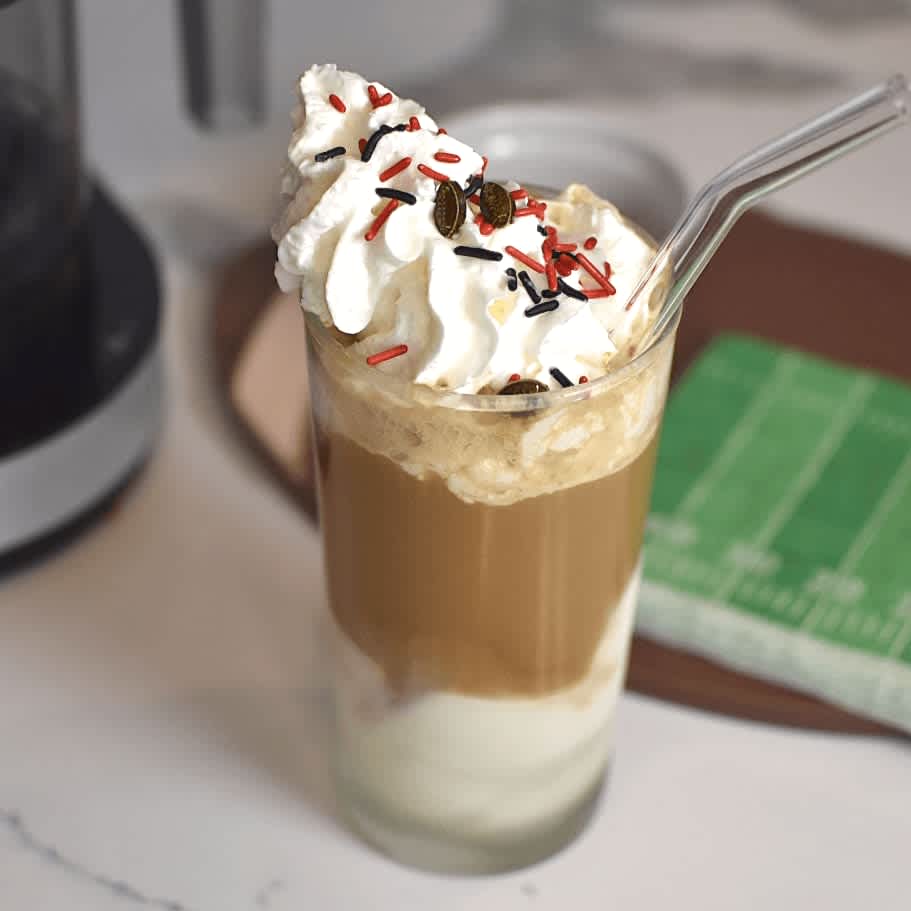 Atlanta Cola Ice Cream Float - Ninja Test Kitchen