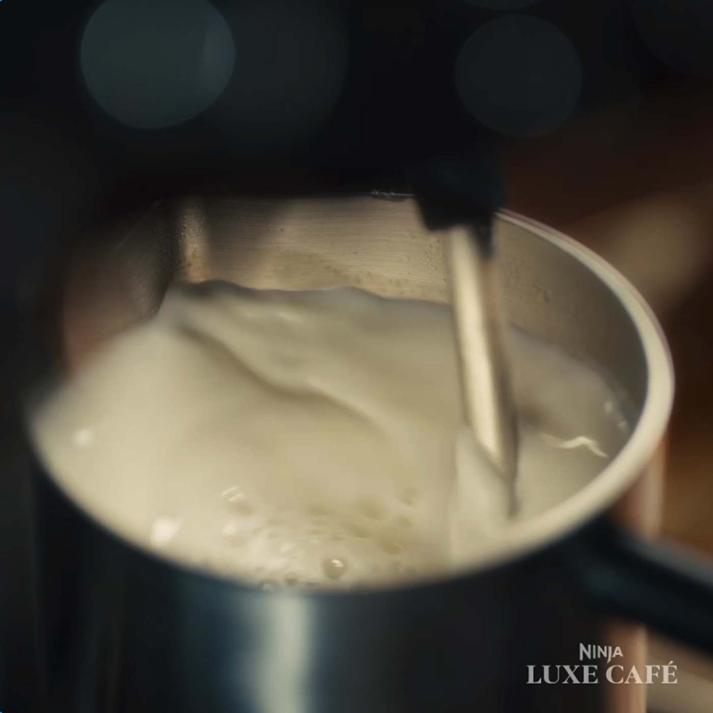 Hands-free froth presets