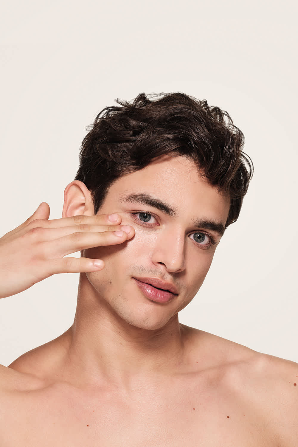 Image of Immediate results using the CryoGlow facial mask