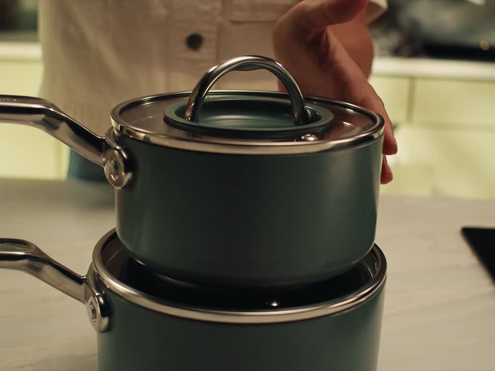 Ninja NeverQuit™ 6-Piece Ceramic Saucepan Cookware Set in Bone