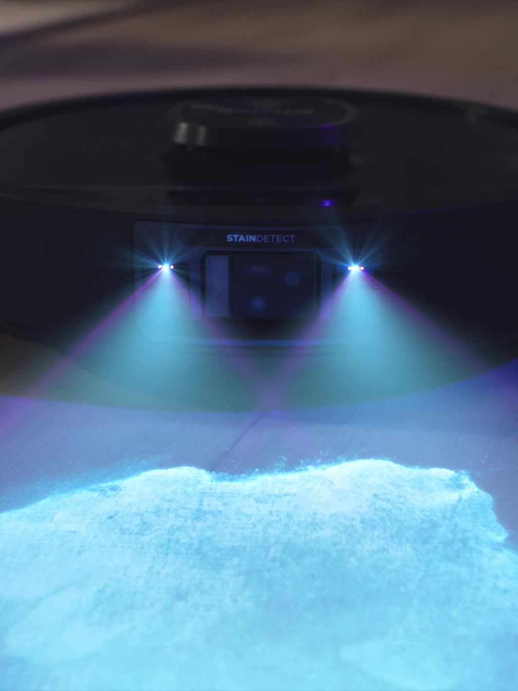 Shark® PowerDetect™ UV Reveal™ 2-In-1 Vac & Mop - Luxe Collection
