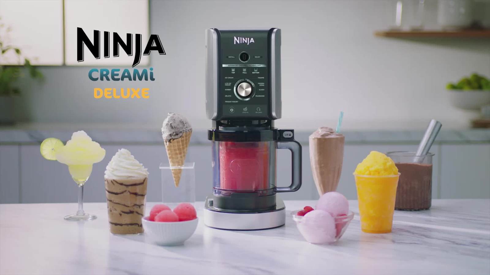 01 Ninja CREAMi Deluxe NC502EU с десерти и ледени напитки